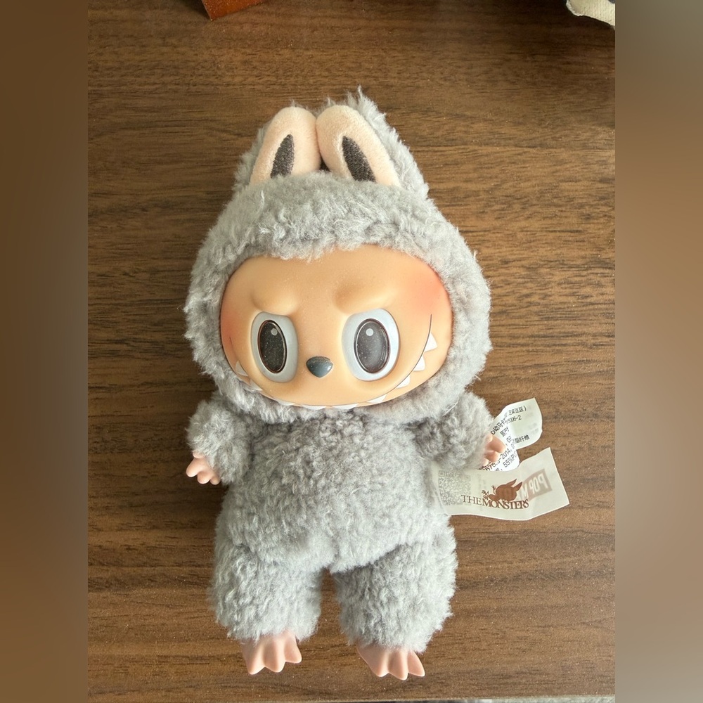 Labubu-Sesame Bean - Picture 2 of 3